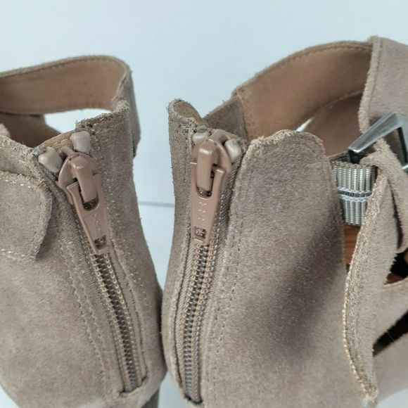 Sole Society Azure Taupe Ankle Boot Bootie. Worn only a few times. - Picture 10 of 12